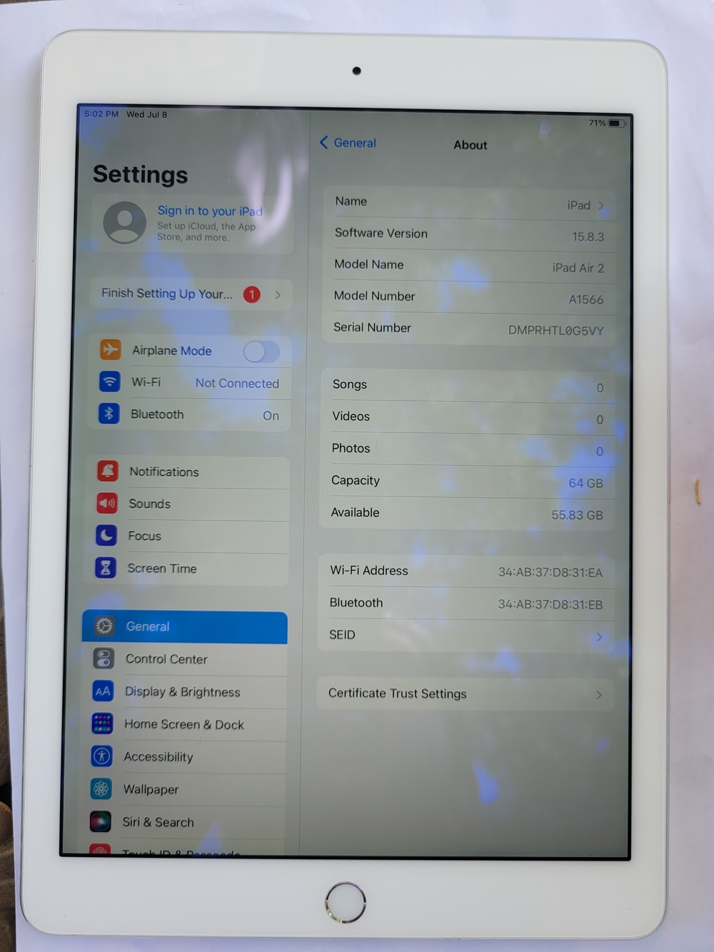 Apple iPad Air 2 White Tablet with Silver Back Side ***AJ***